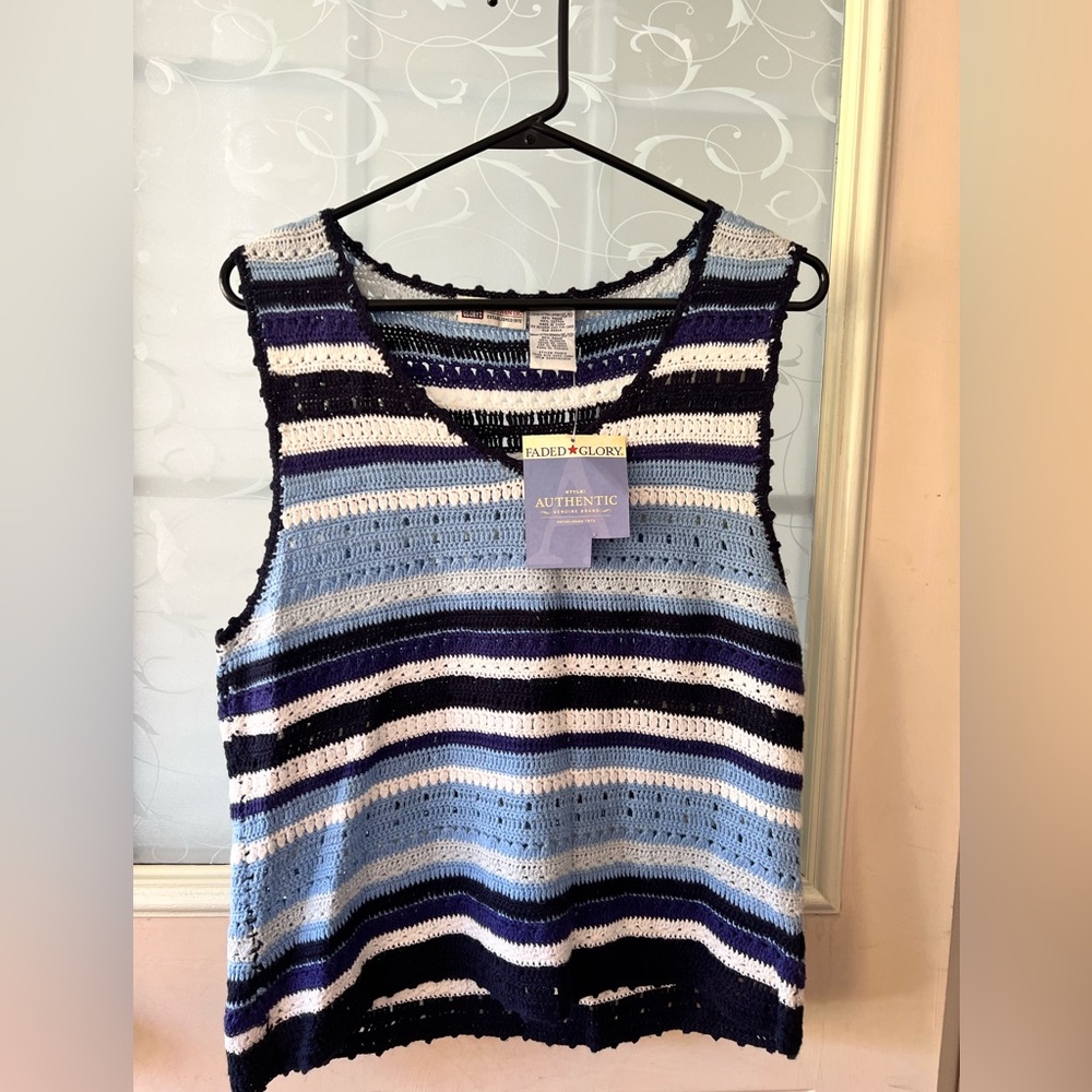Vintage NWT Faded Glory crocheted pullover c neck vest in size XL or 16/18.